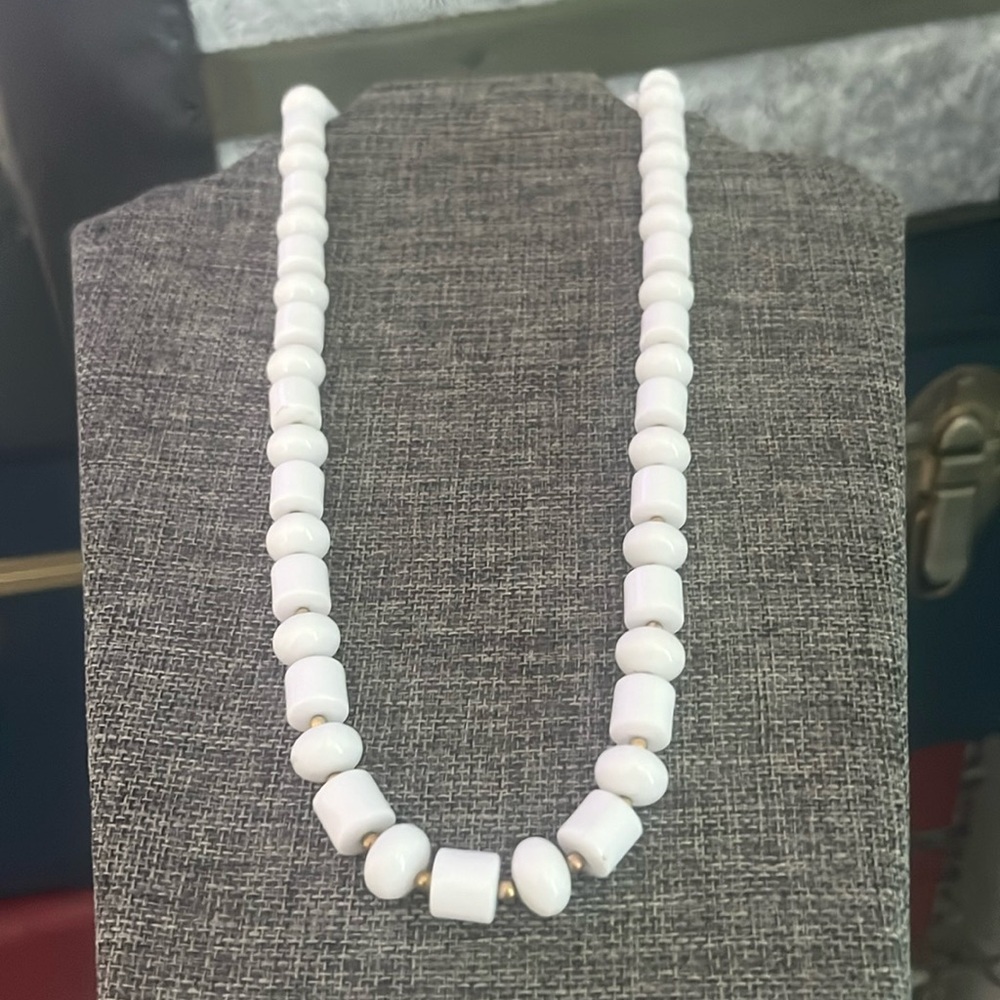 Vintage white cylinder oval beaded beads gold tone seed bead 24” necklace